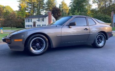 Porsche-944-1983-grey