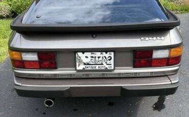 Porsche-944-1983-grey-4