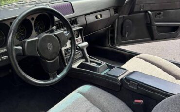 Porsche-944-1983-grey-7