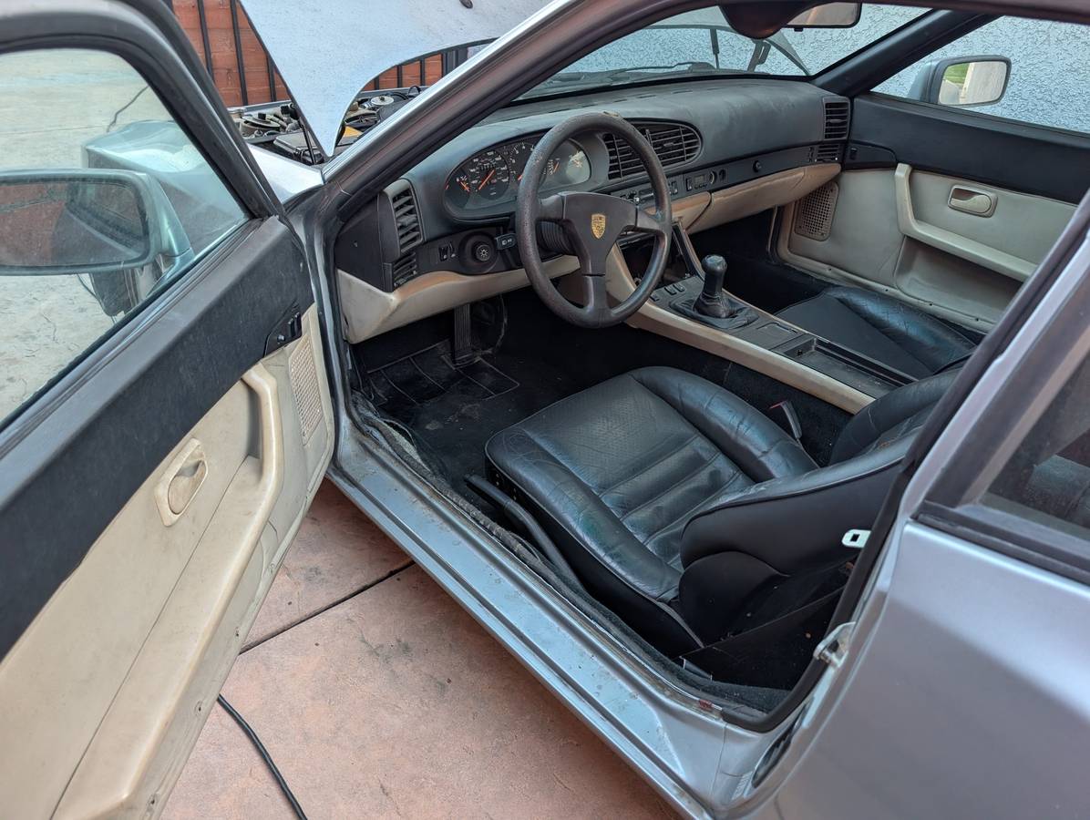 Porsche-944-1986-blue-4