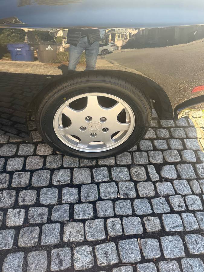 Porsche-944-1989-black-13