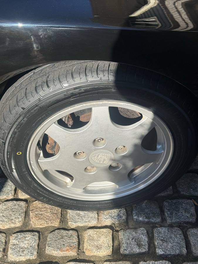 Porsche-944-1989-black-17