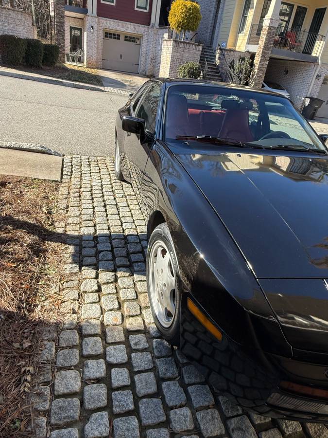 Porsche-944-1989-black
