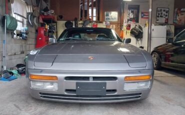 Porsche-944-turbo-1986