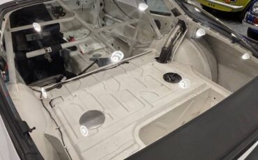 Porsche-944-turbo-1986-white-10