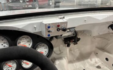 Porsche-944-turbo-1986-white-16