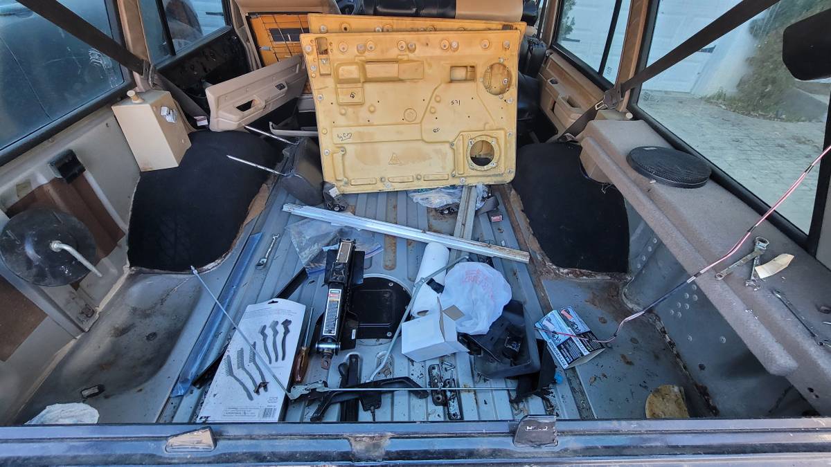 Range-rover-classic-1991-black-6