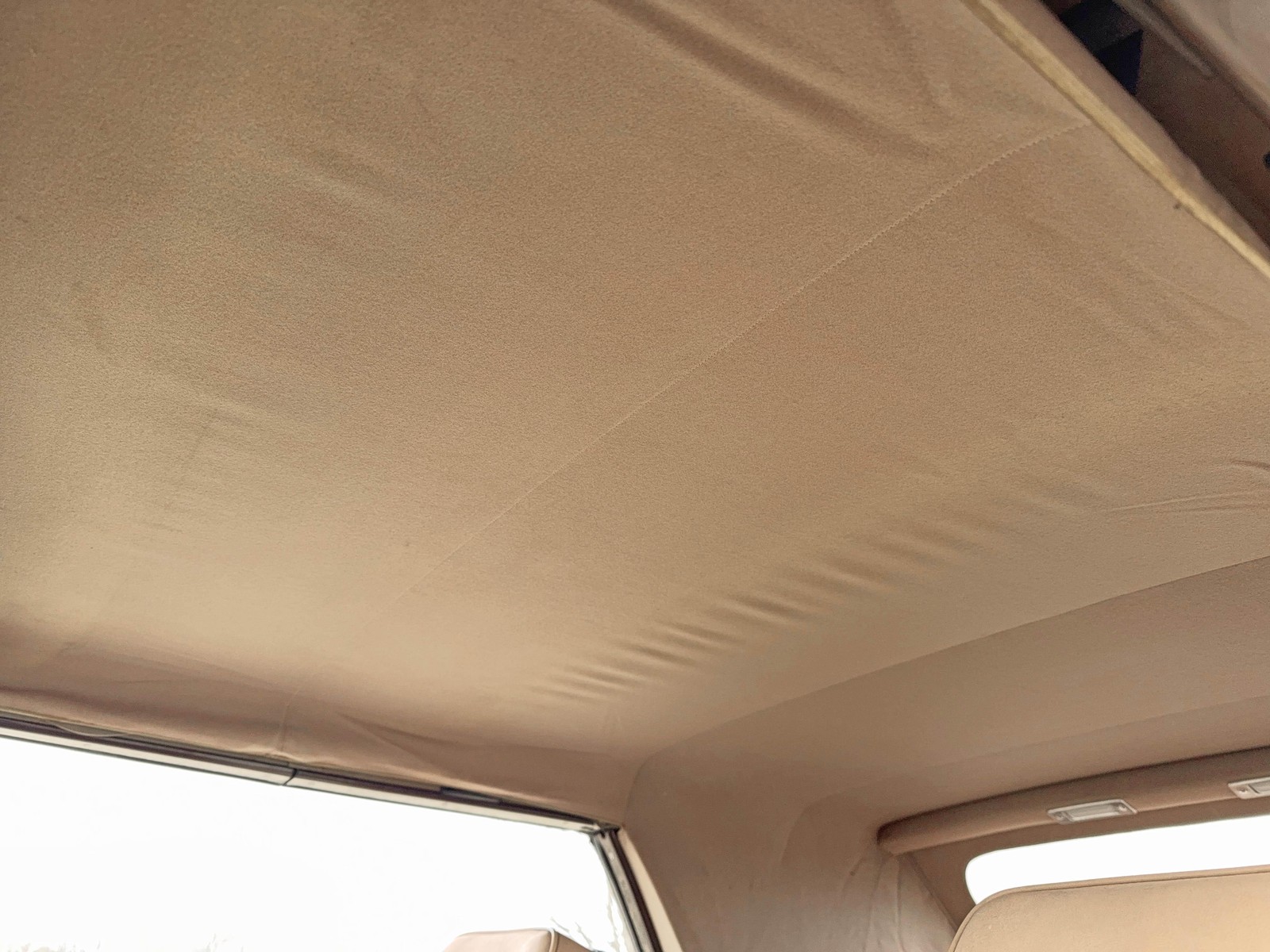 Rolls-Royce-Corniche-1985-37