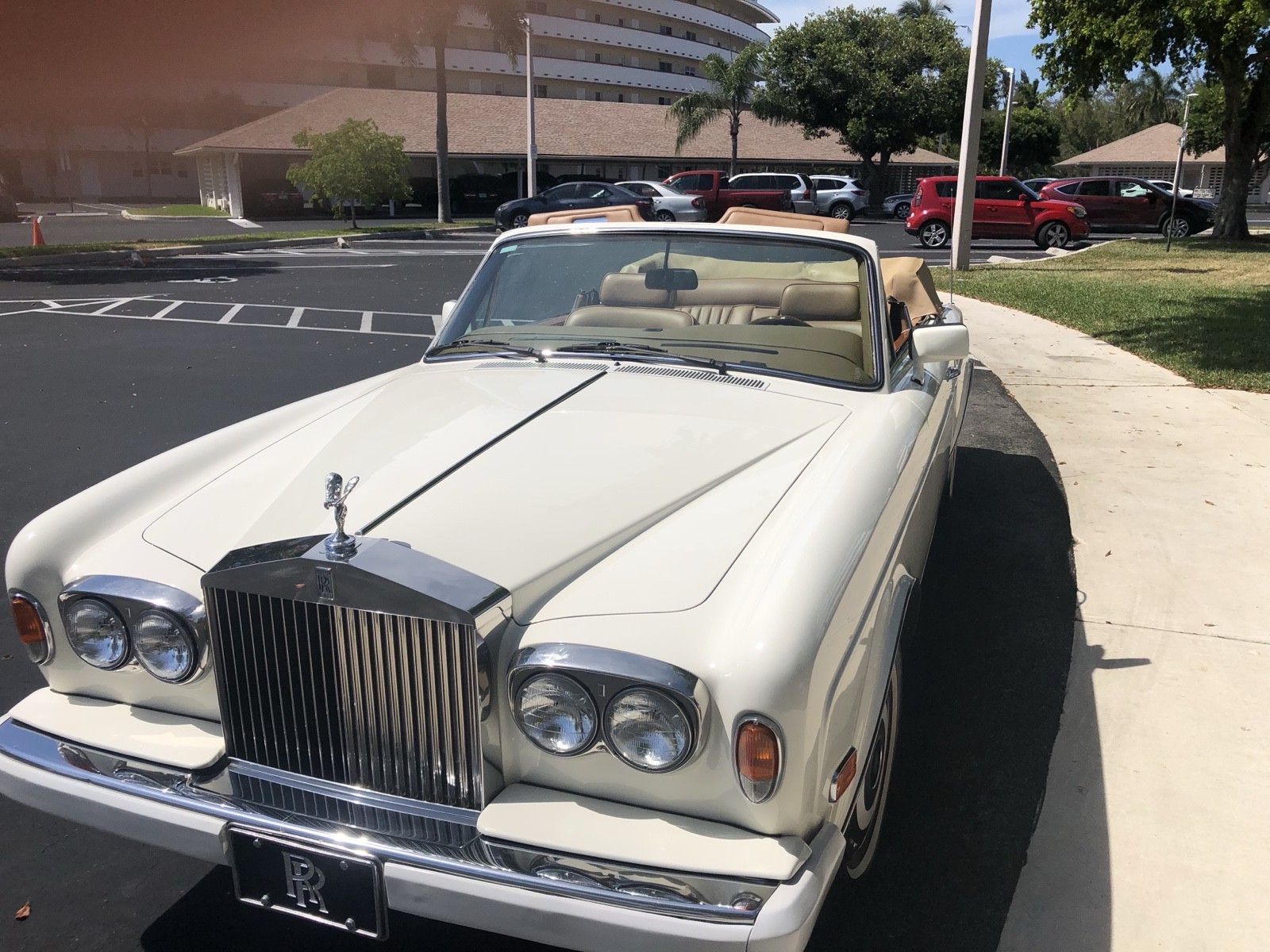 Rolls-Royce-Corniche-1986-13