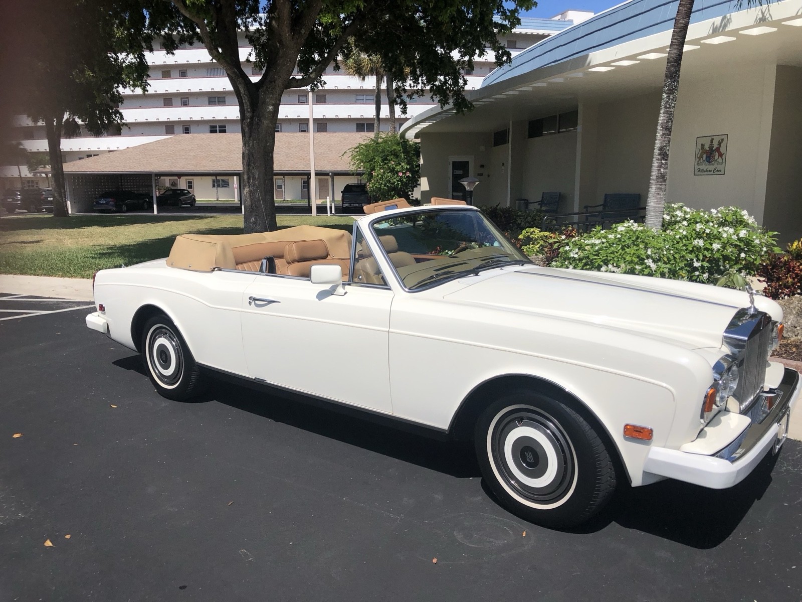 Rolls-Royce-Corniche-1986-17