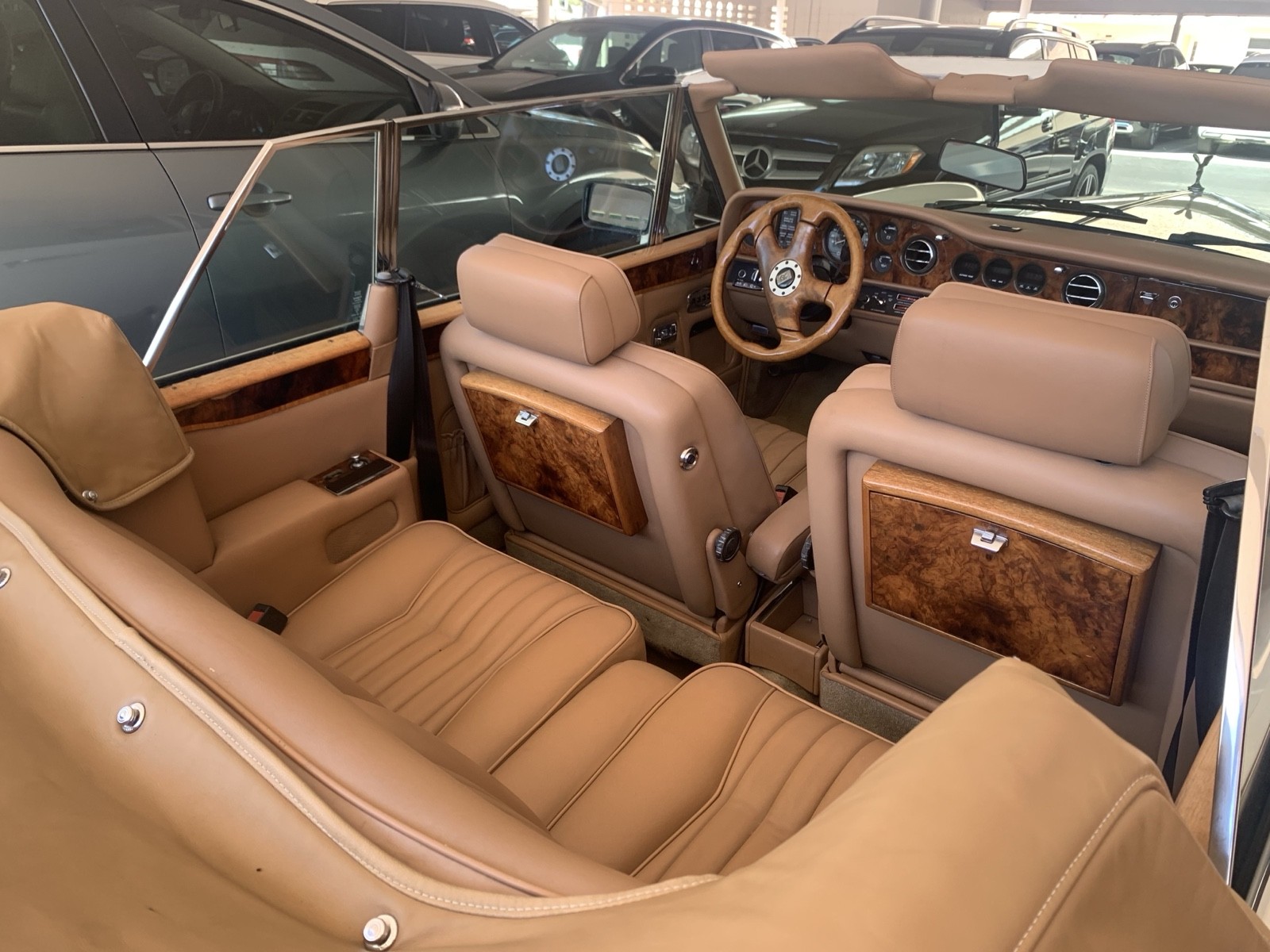 Rolls-Royce-Corniche-1986-28