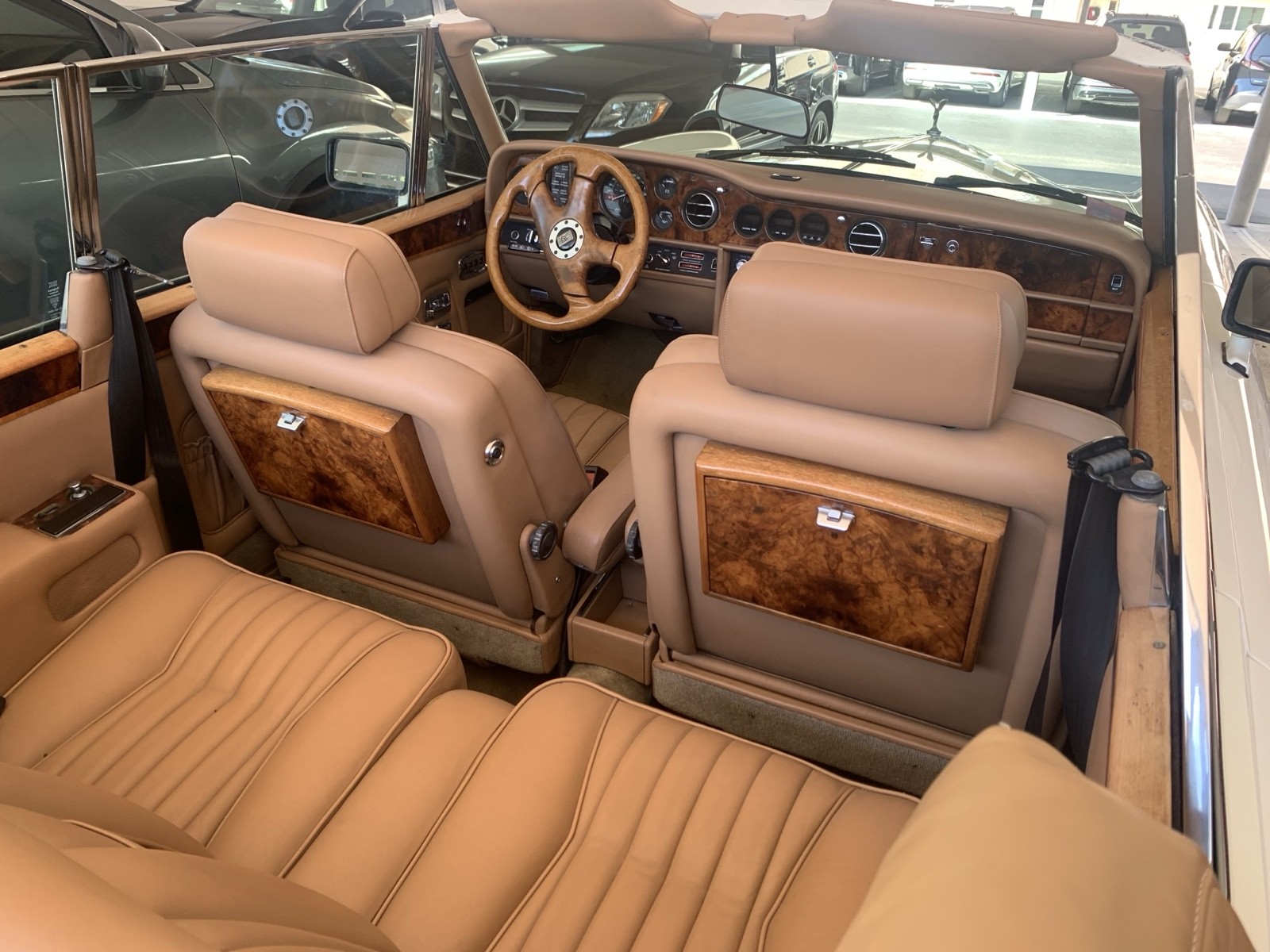 Rolls-Royce-Corniche-1986-29