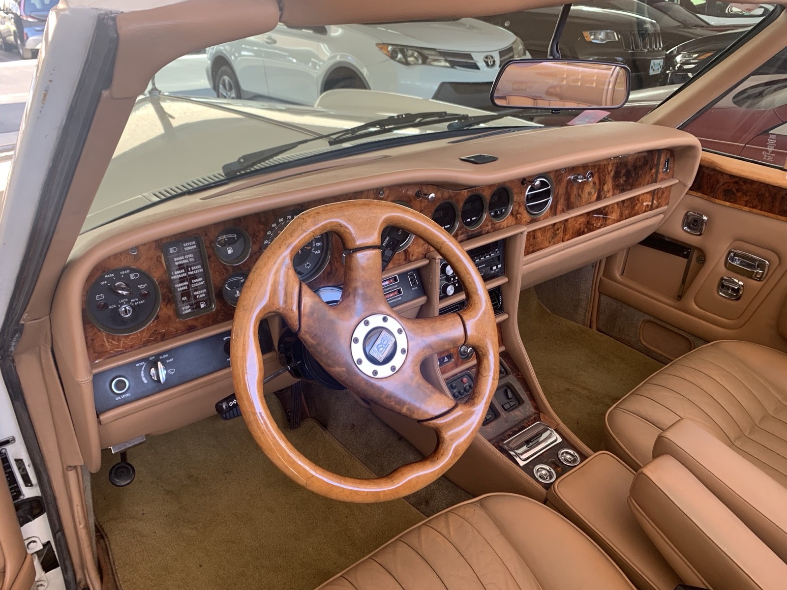 Rolls-Royce-Corniche-1986-31