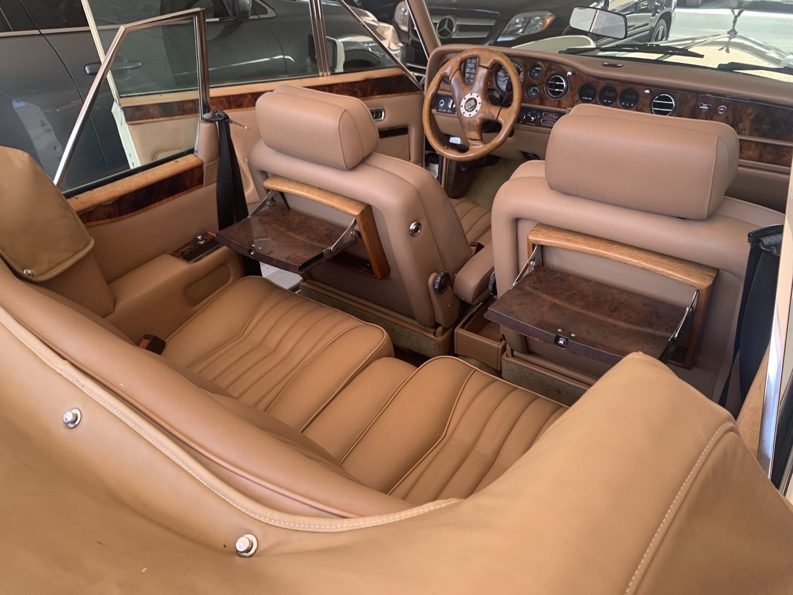 Rolls-Royce-Corniche-1986-35