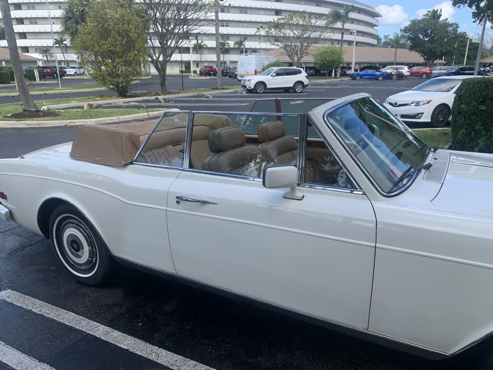 Rolls-Royce-Corniche-1986-7