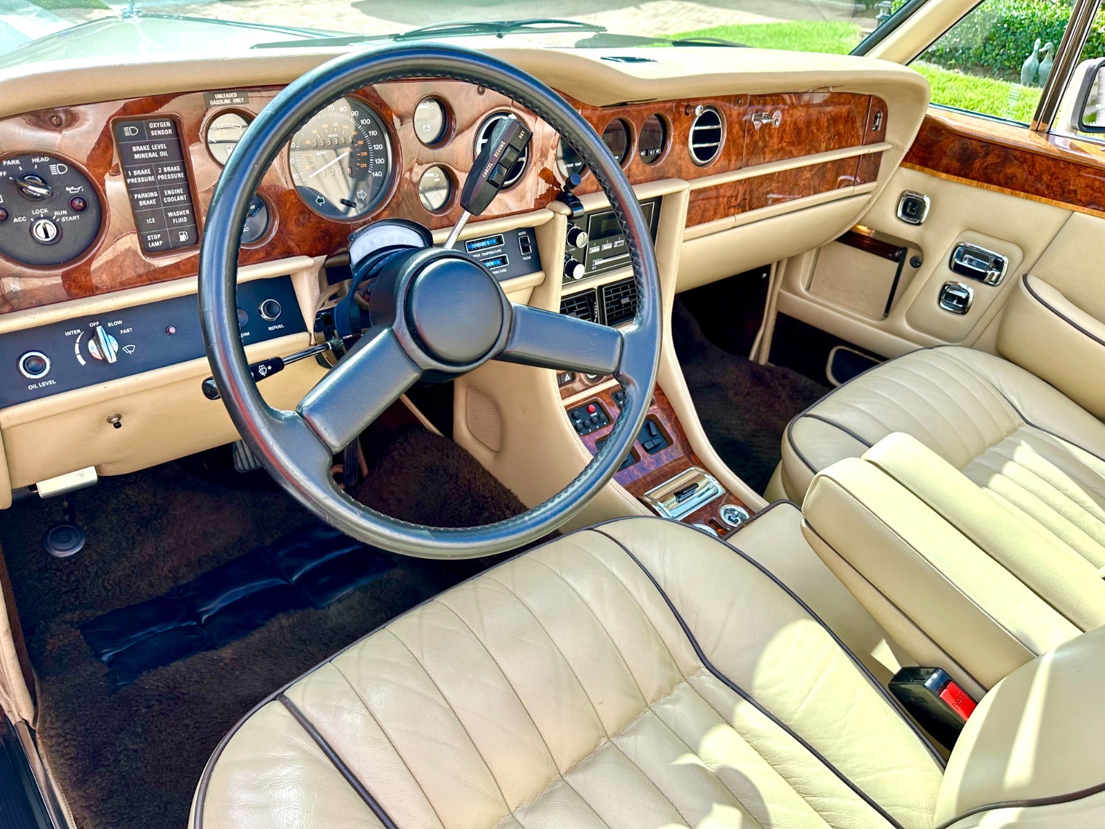 Rolls-Royce-Corniche-1986-Convertible-10