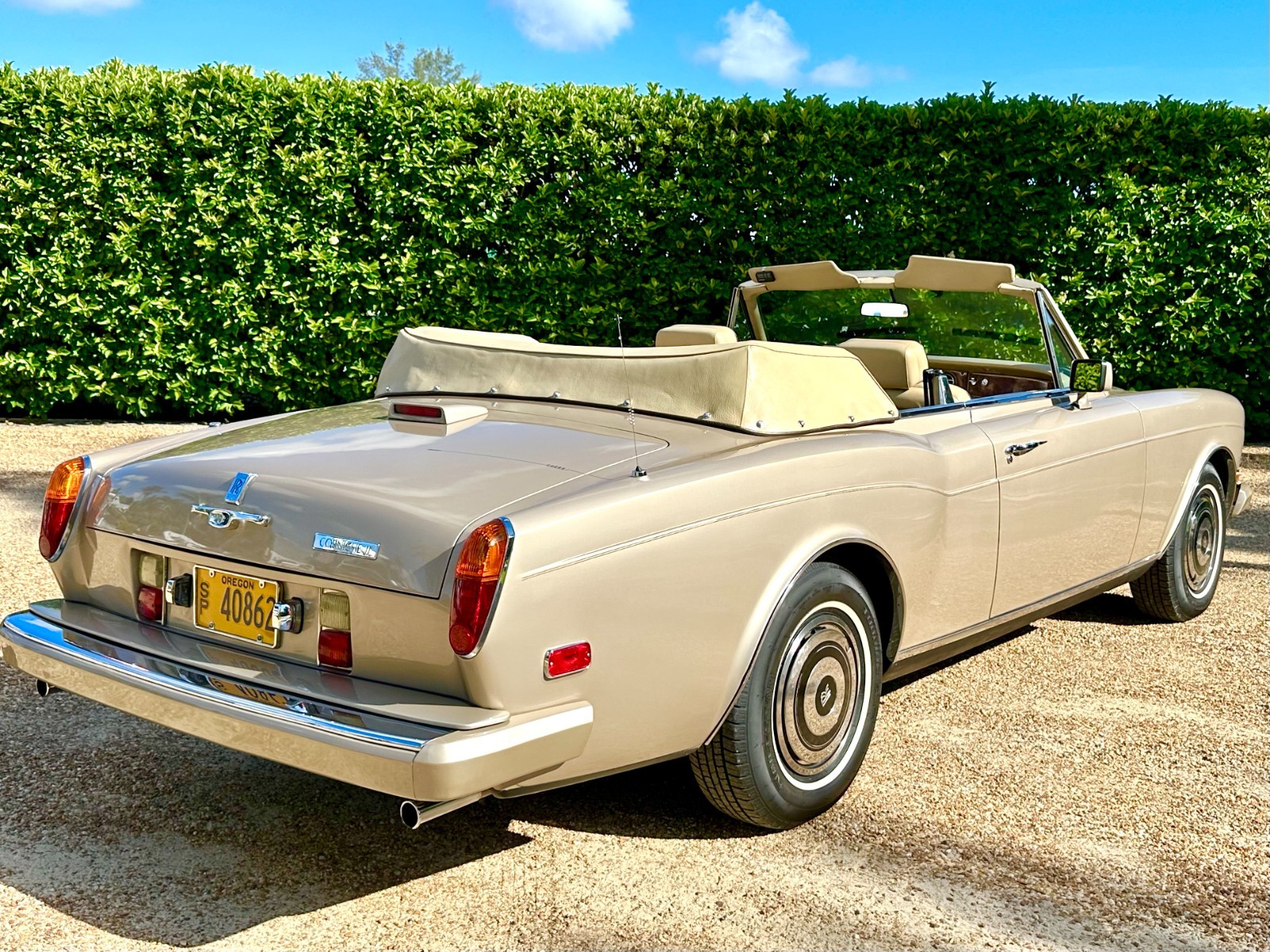 Rolls-Royce-Corniche-1986-Convertible-2