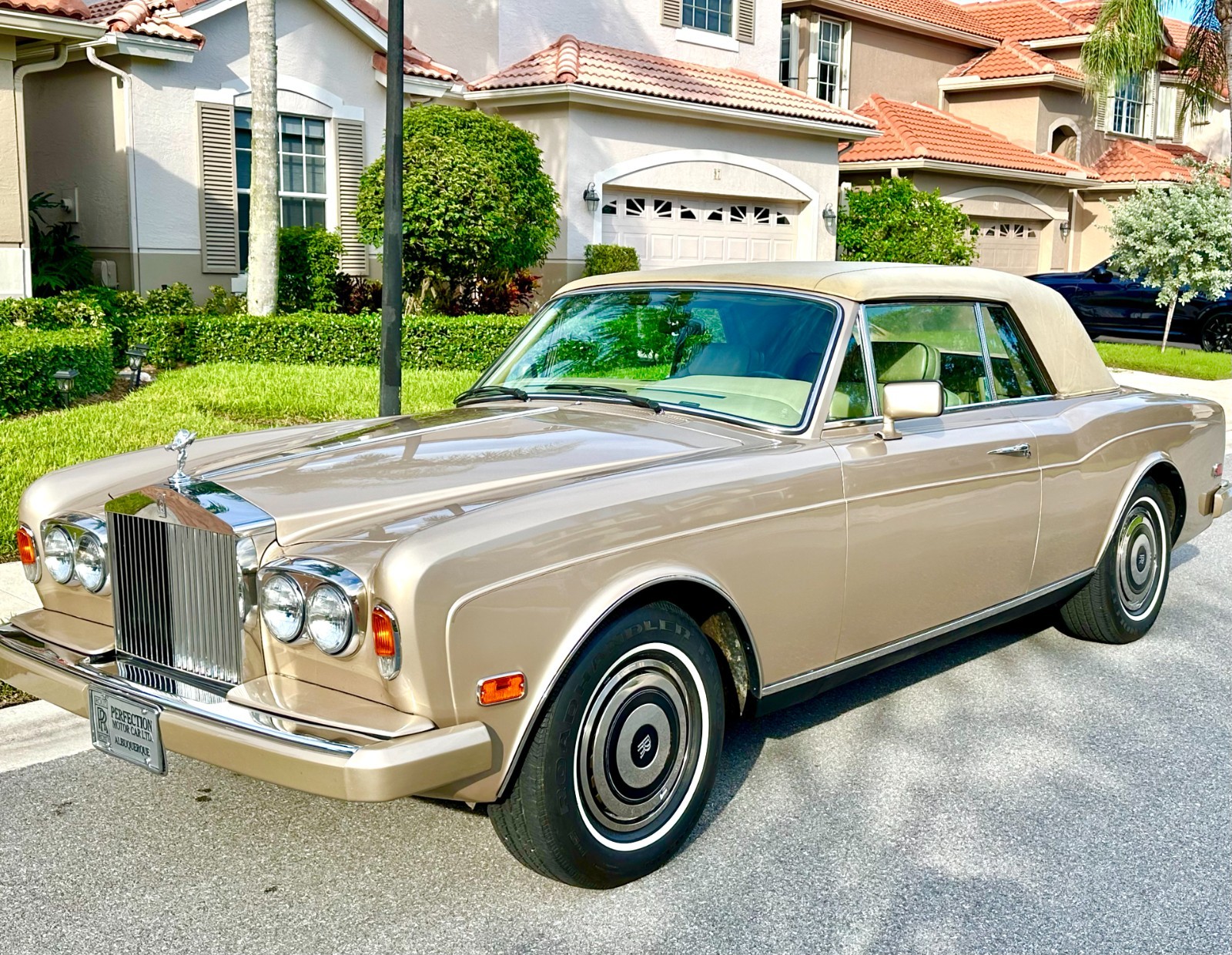 Rolls-Royce-Corniche-1986-Convertible-5