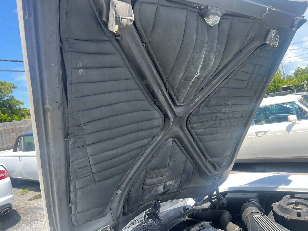 Rolls-Royce-Corniche-1988-Convertible-5