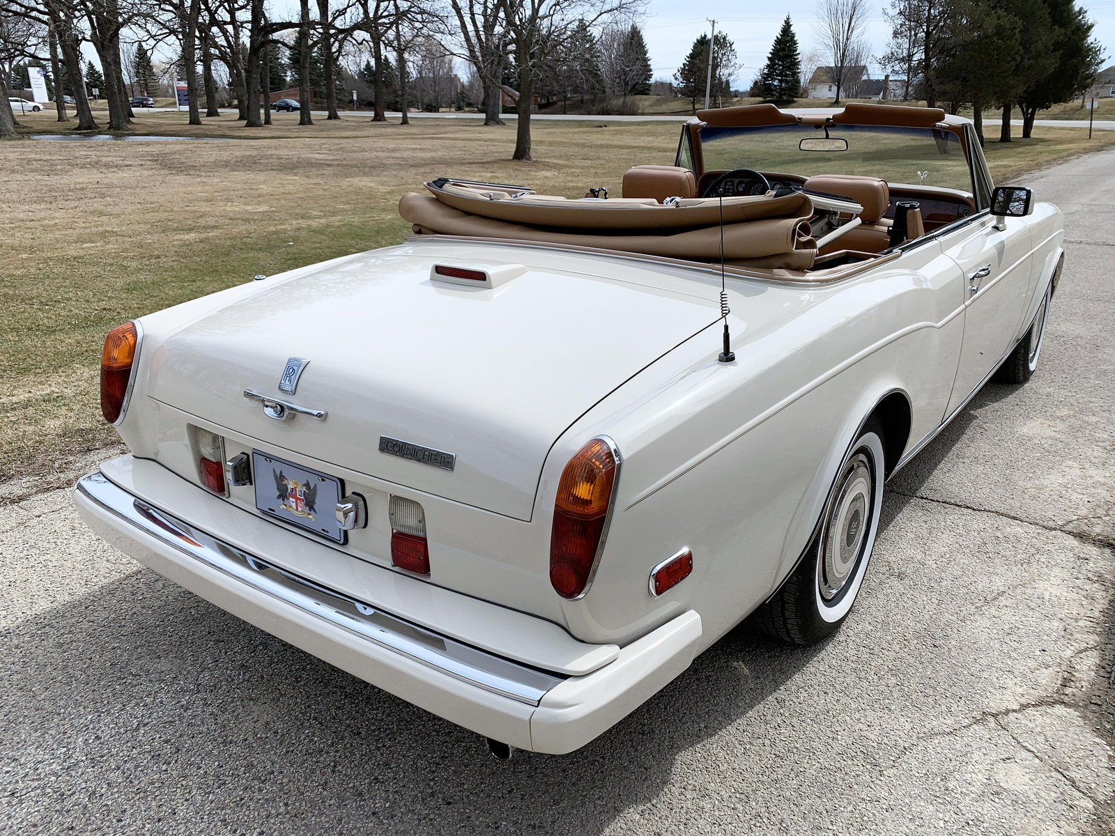 Rolls-Royce-Corniche-1989-12