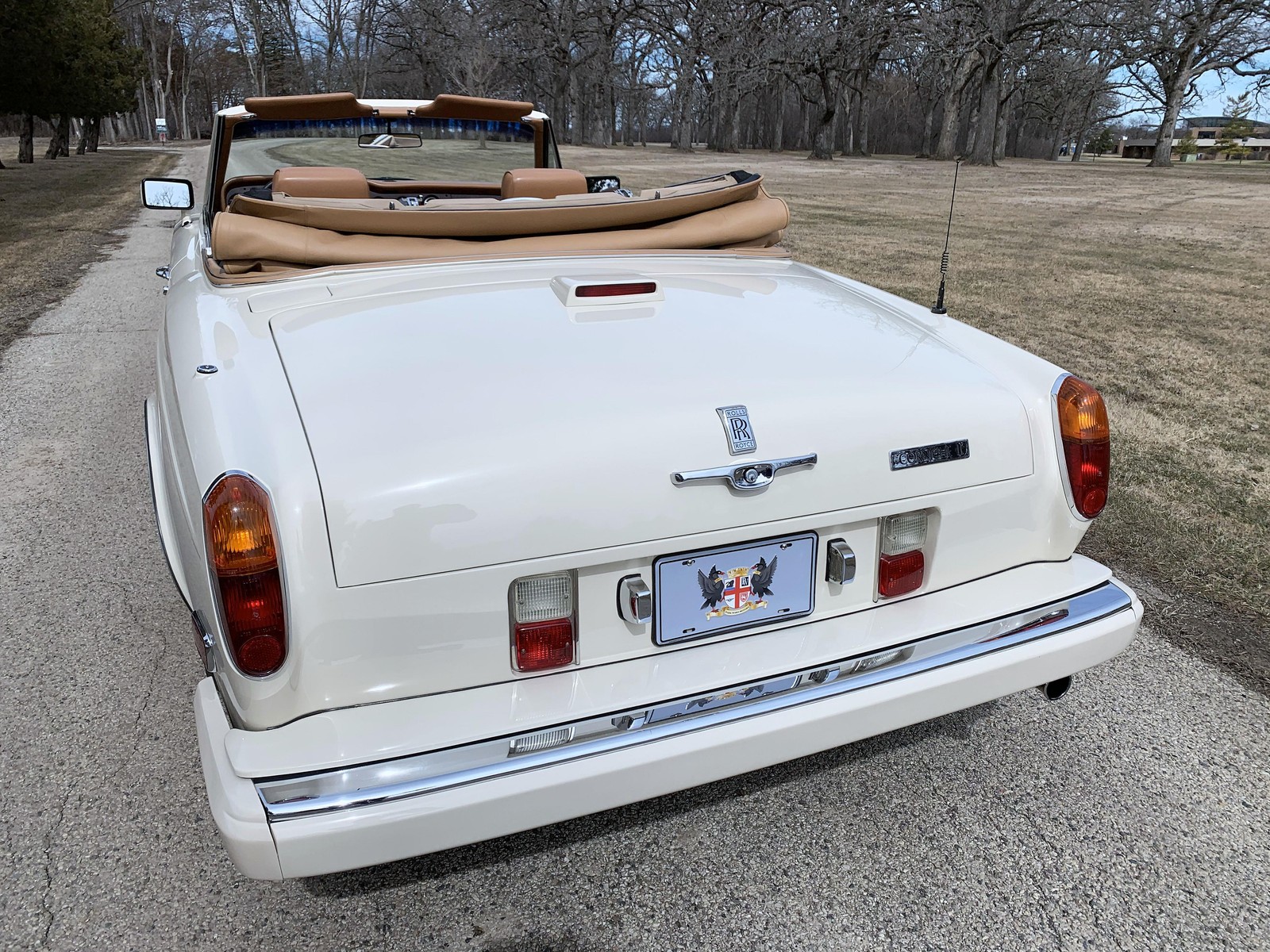 Rolls-Royce-Corniche-1989-14