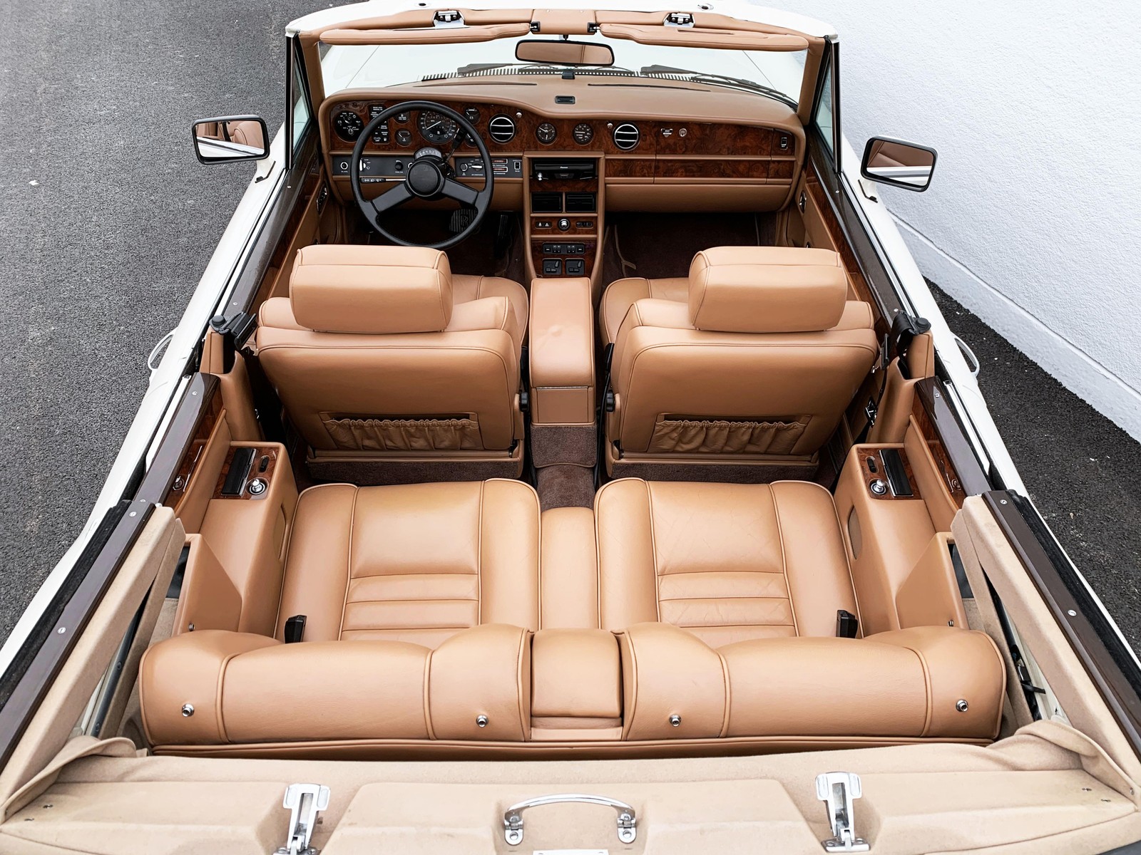 Rolls-Royce-Corniche-1989-21