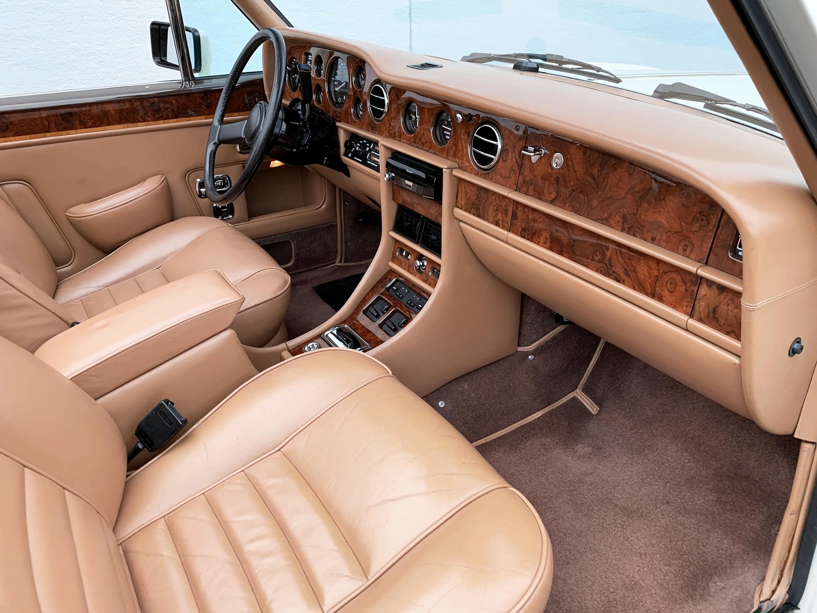 Rolls-Royce-Corniche-1989-29