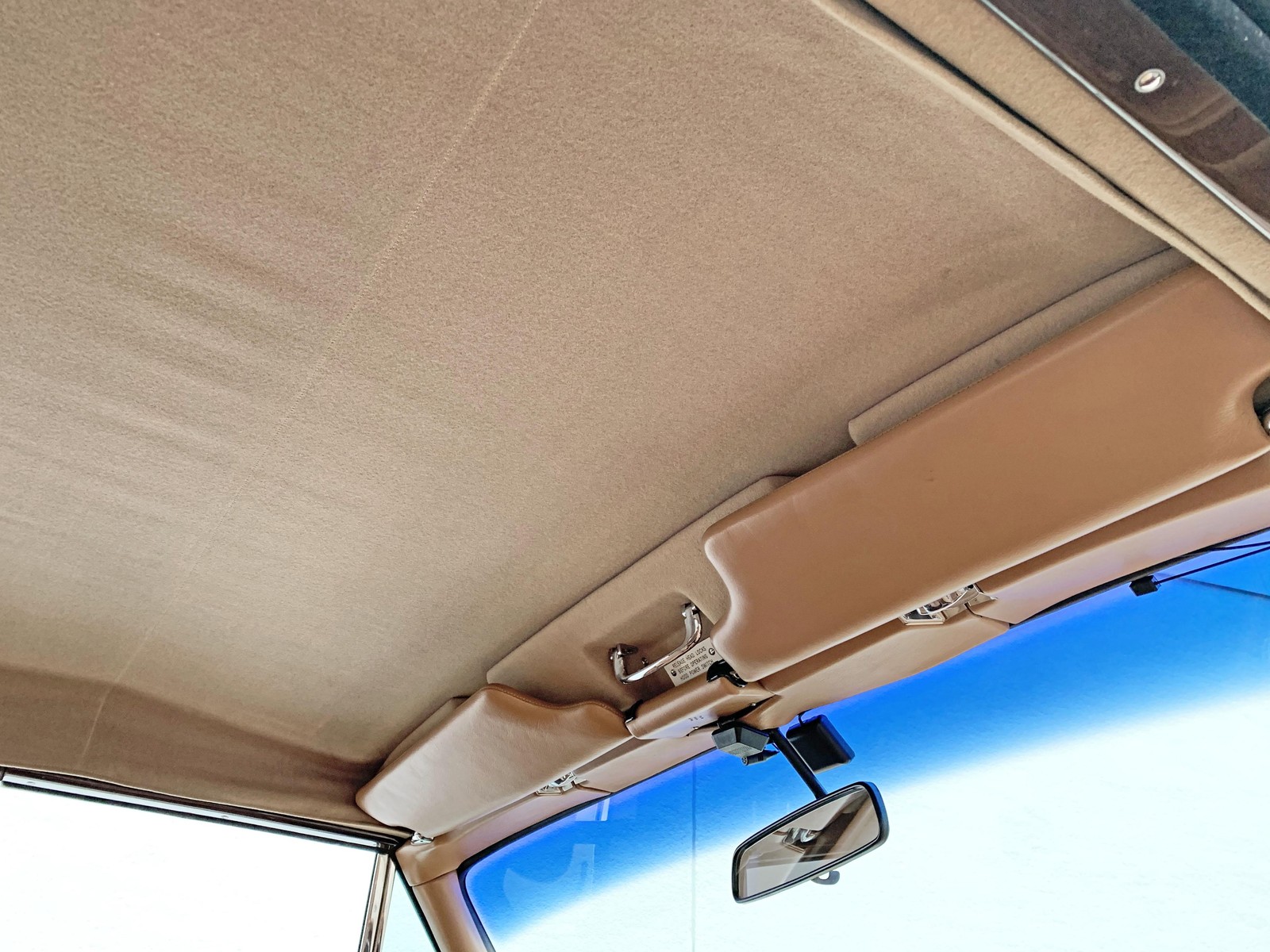 Rolls-Royce-Corniche-1989-35