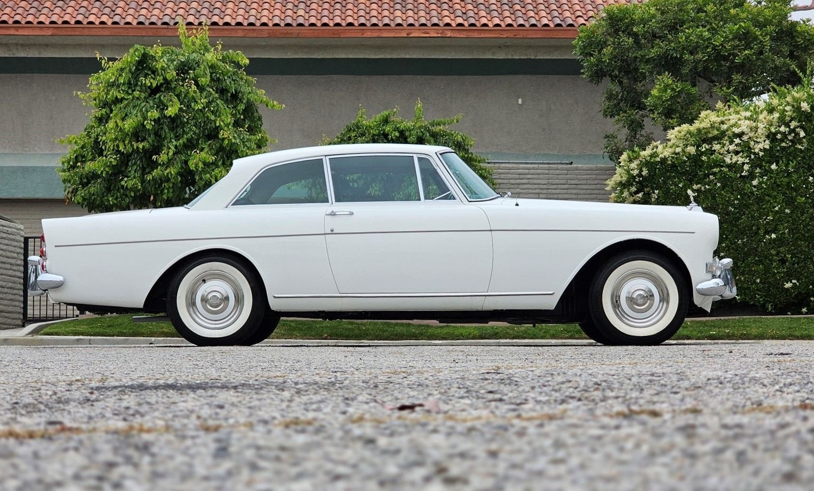 Rolls-Royce-SILVER-CLOUD-III-COUPE-1965-Coupe-6