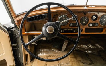 Rolls-Royce-Silver-Cloud-II-1960-Sedan-14