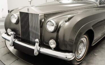 Rolls-Royce-Silver-Cloud-II-1960-Sedan-29