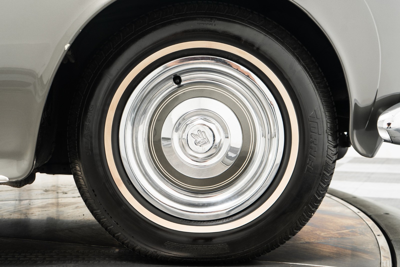 Rolls-Royce-Silver-Cloud-II-1960-Sedan-39