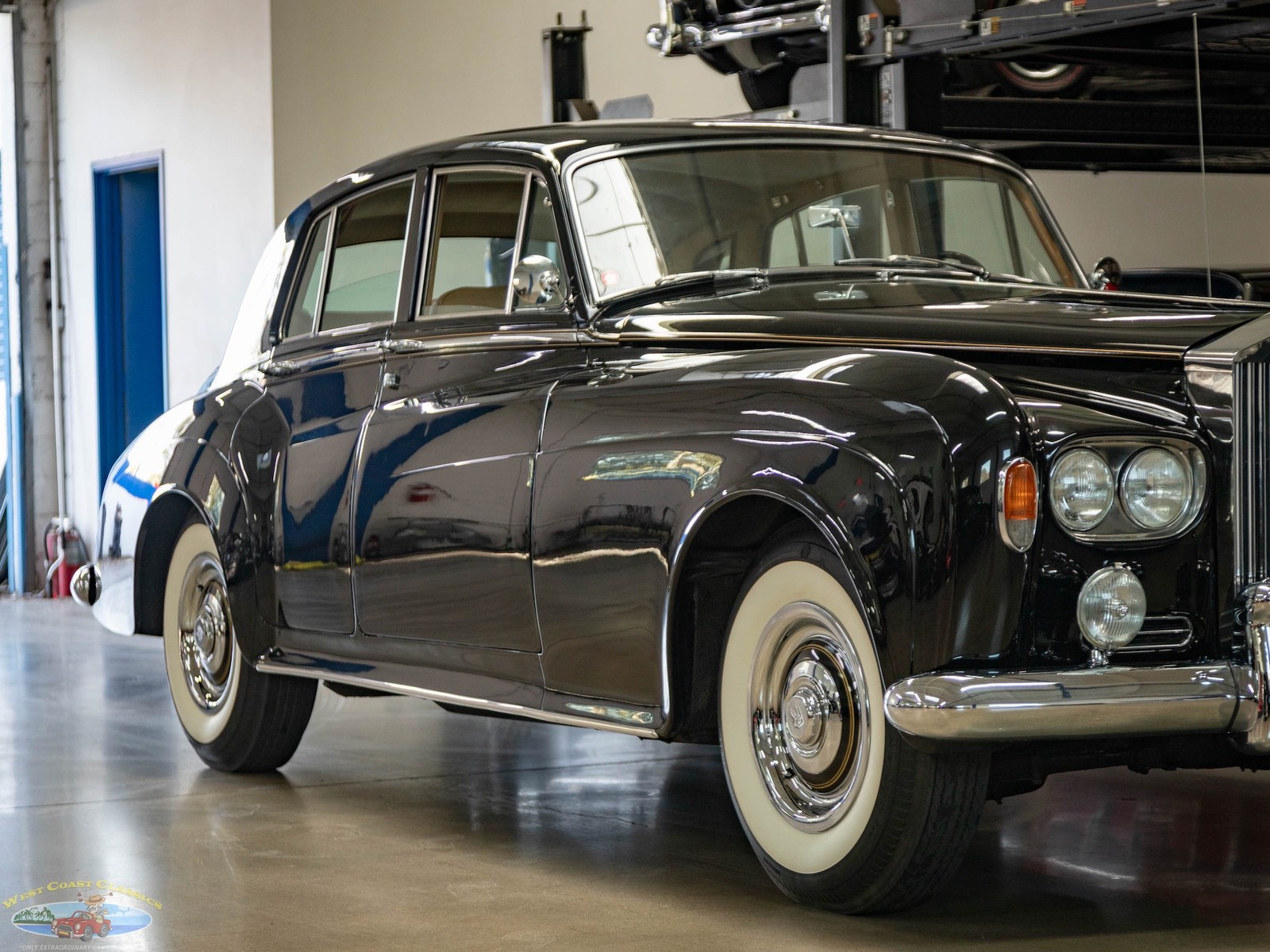 Rolls-Royce-Silver-Cloud-III-1963-4-Door-Sedan-11