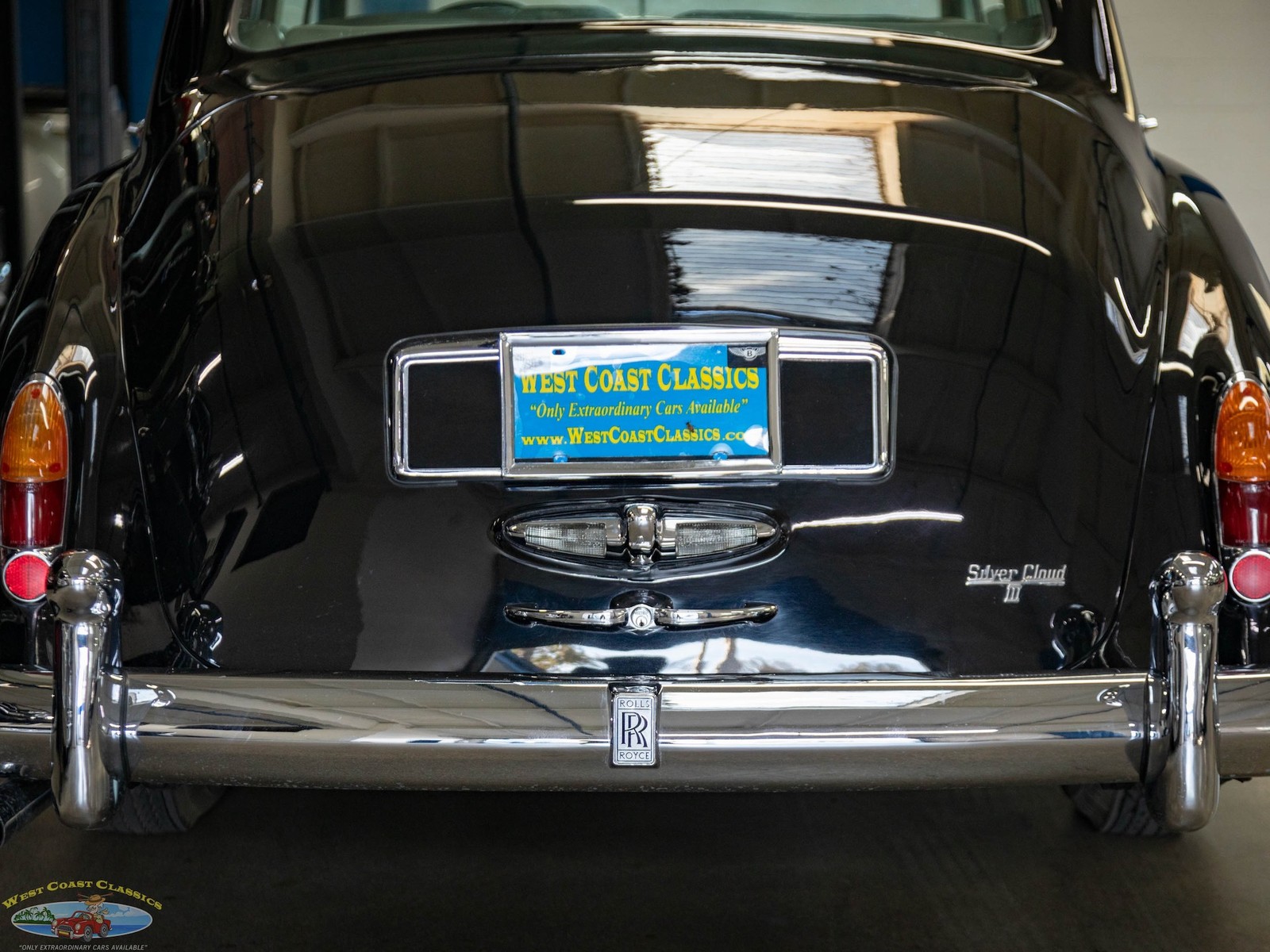 Rolls-Royce-Silver-Cloud-III-1963-4-Door-Sedan-19