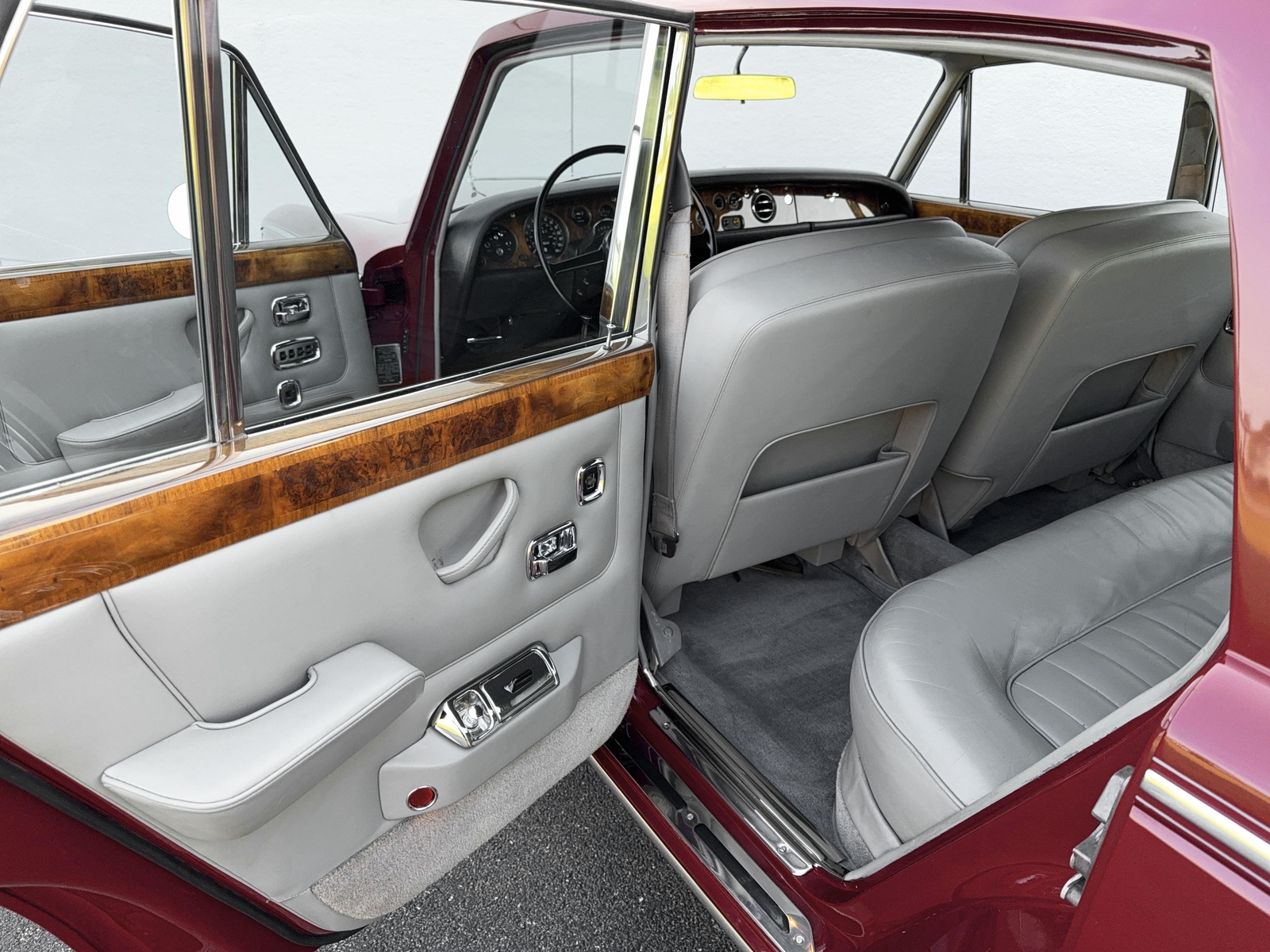 Rolls-Royce-Silver-Shadow-1969-19