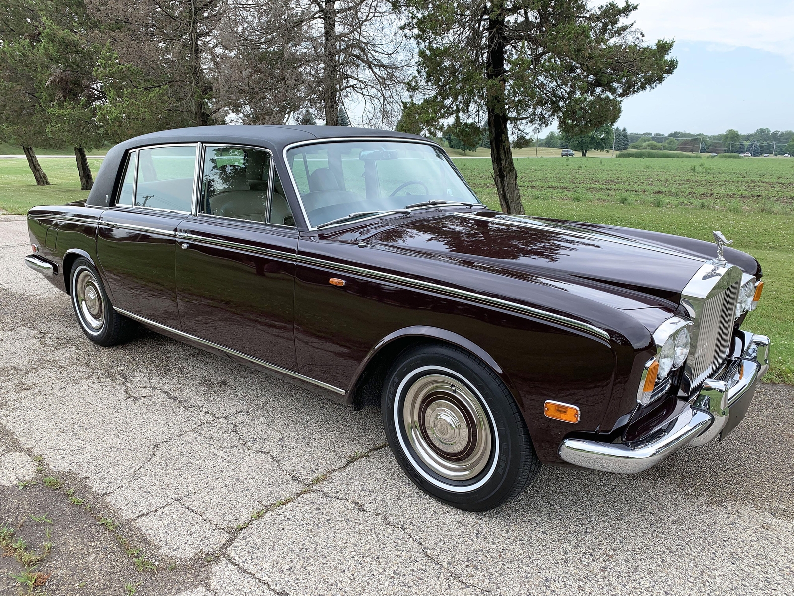 Rolls-Royce-Silver-Shadow-1971-Sedan-LWB-10