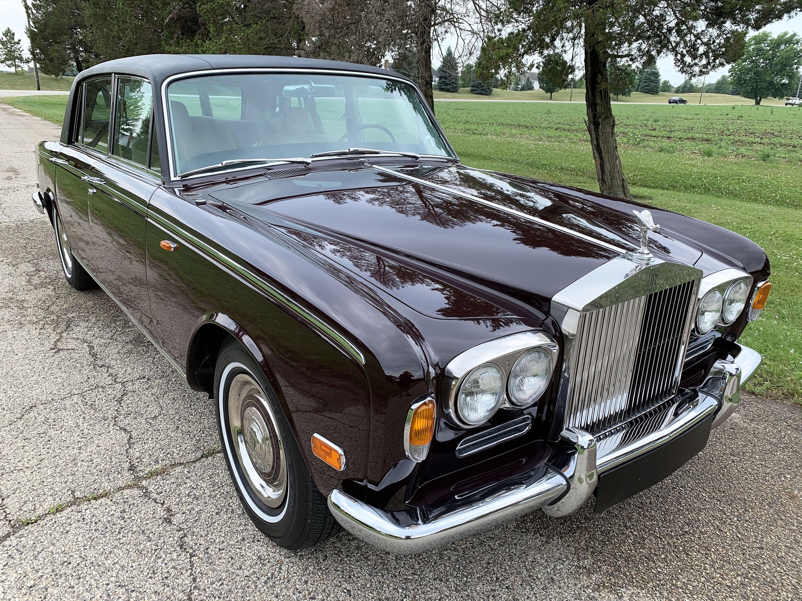 Rolls-Royce-Silver-Shadow-1971-Sedan-LWB-11