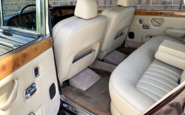 Rolls-Royce-Silver-Shadow-1971-Sedan-LWB-14