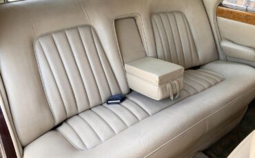 Rolls-Royce-Silver-Shadow-1971-Sedan-LWB-17