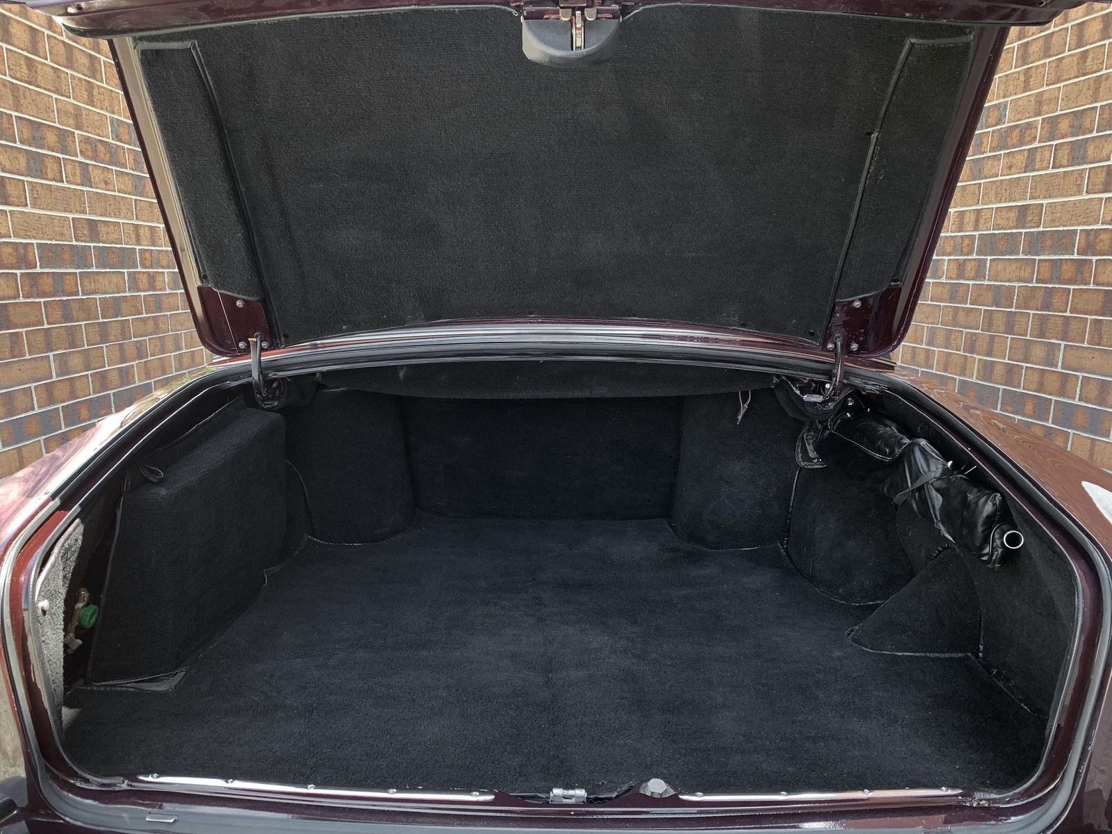 Rolls-Royce-Silver-Shadow-1971-Sedan-LWB-22