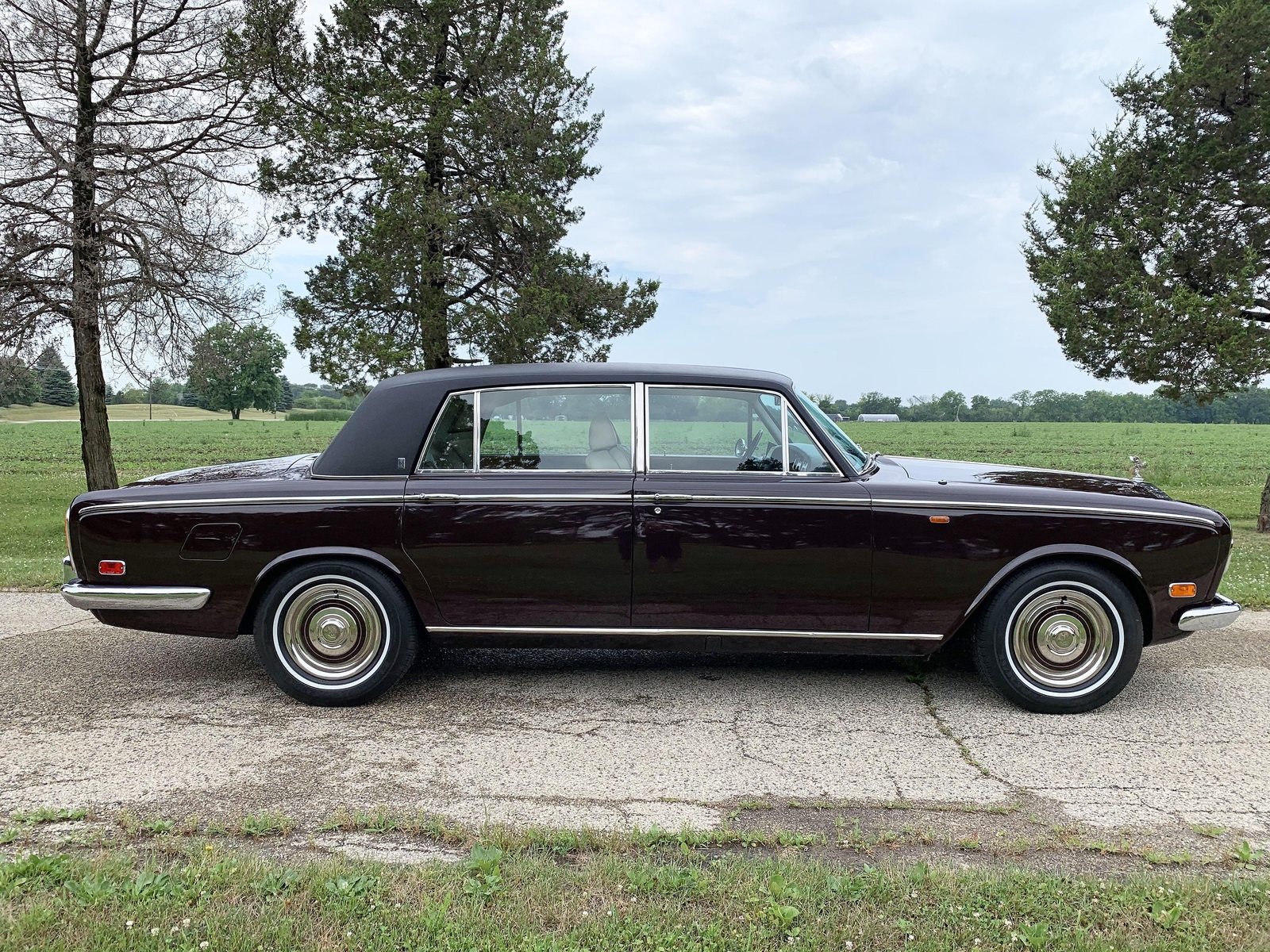 Rolls-Royce-Silver-Shadow-1971-Sedan-LWB-9