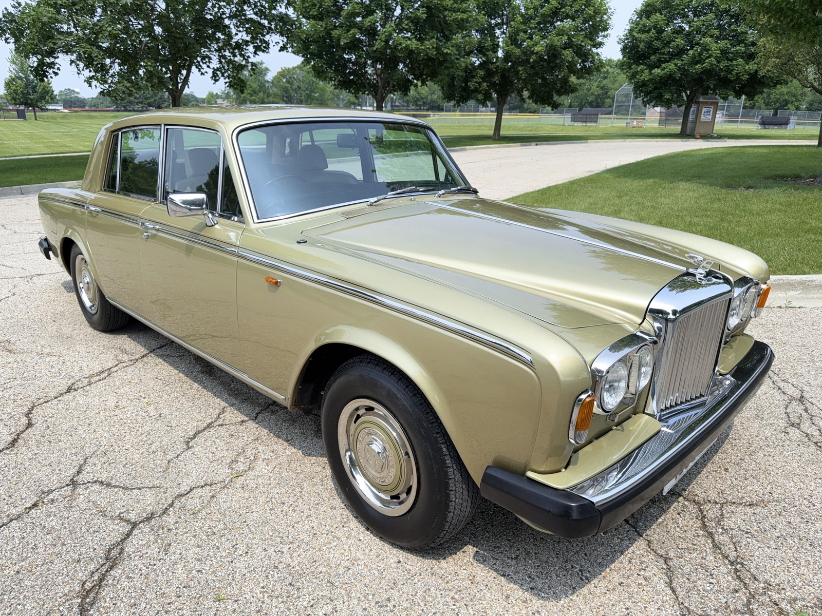 Rolls-Royce-Silver-Shadow-1978-19