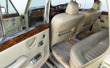 Rolls-Royce-Silver-Shadow-1978-28