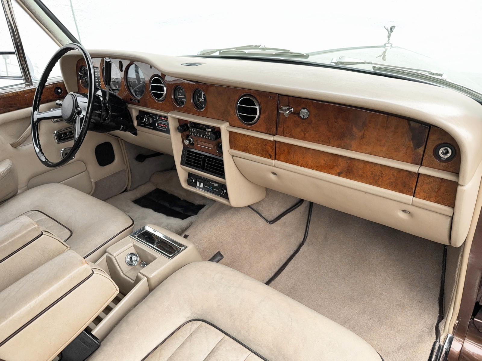 Rolls-Royce-Silver-Shadow-1978-30