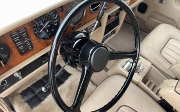 Rolls-Royce-Silver-Shadow-1978-32