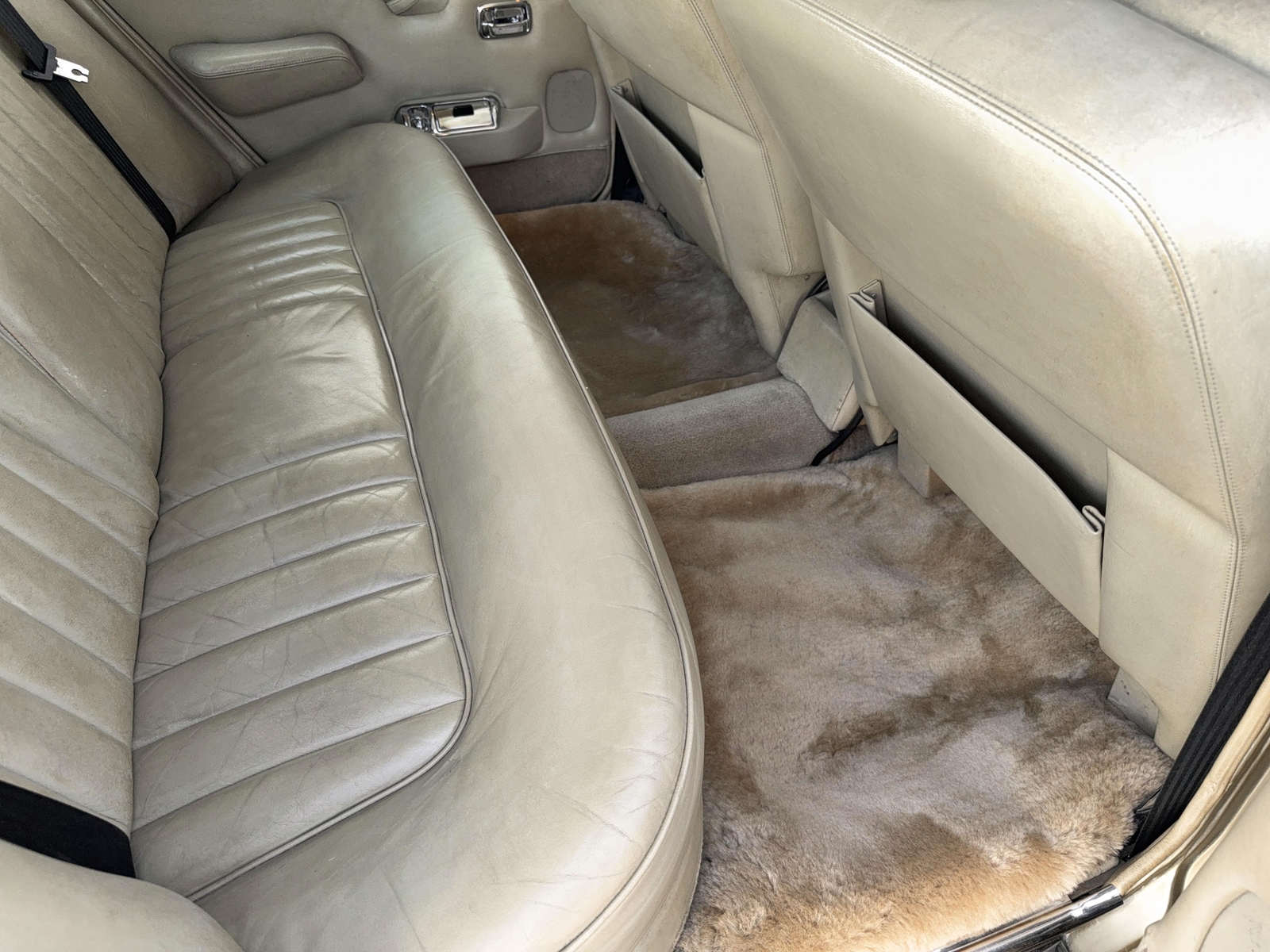 Rolls-Royce-Silver-Shadow-1978-33