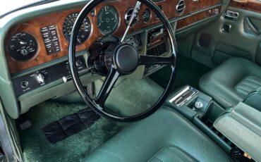 Rolls-Royce-Silver-Shadow-1979-12