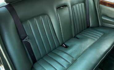 Rolls-Royce-Silver-Shadow-1979-17