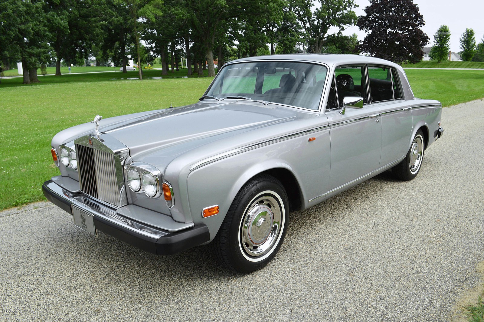Rolls-Royce-Silver-Shadow-1979-17