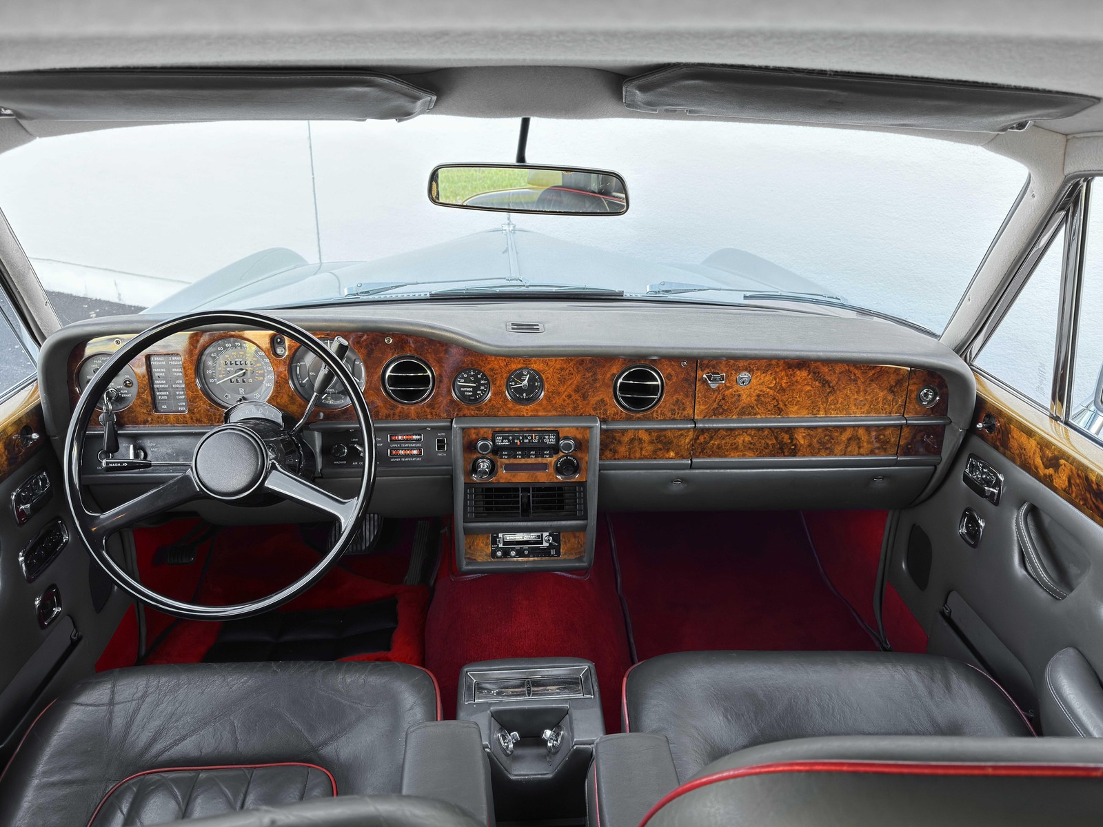 Rolls-Royce-Silver-Shadow-1979-30